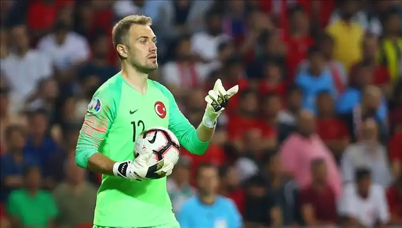 Mert Günok Futbol Kariyerinin Sonlarına Doğru: Emeklilik Yaşını Açıkladı!
