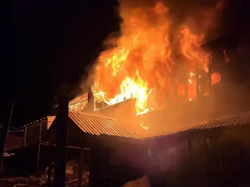 Uludağ'da Denetim Altında Kapatılan Otel Kısa Sürede Yangınla Karşılaştı