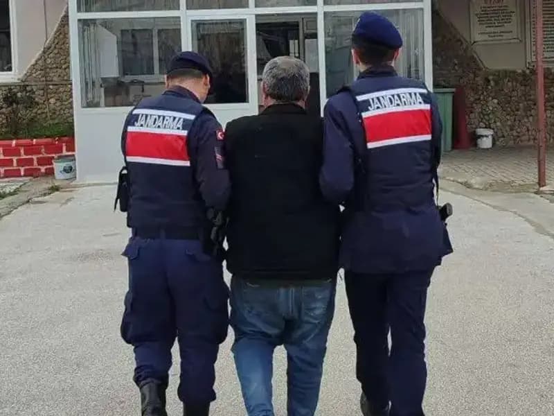 8 Yıl Aranan Şahıs, Nihayet Yakalandı ve Cezaevine Gönderildi!