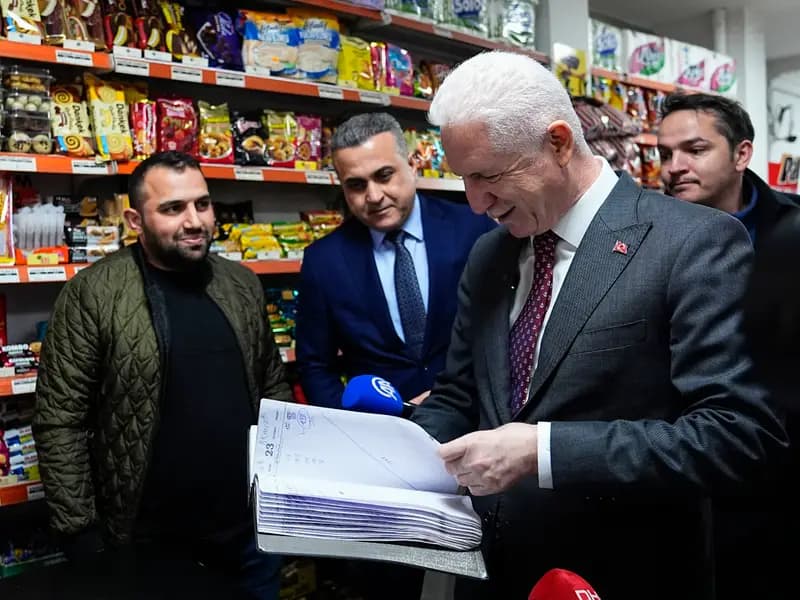 İstanbul'da Zimem Defteri Geleneği: 32 Bin Ailenin Borcu Ödendi