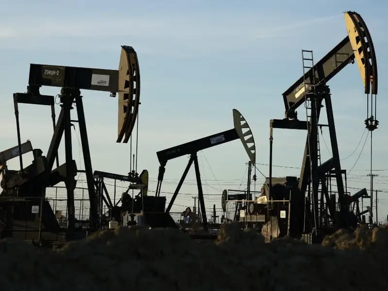 Trump'ın Açıklaması Piyasaları Sarstı, Petrol Fiyatları Düşmeye Başladı