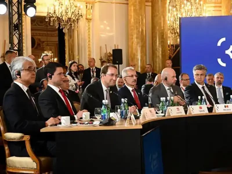 Türkiye, Üç Deniz Girişimi ile Stratejik İşbirliğini Güçlendiriyor