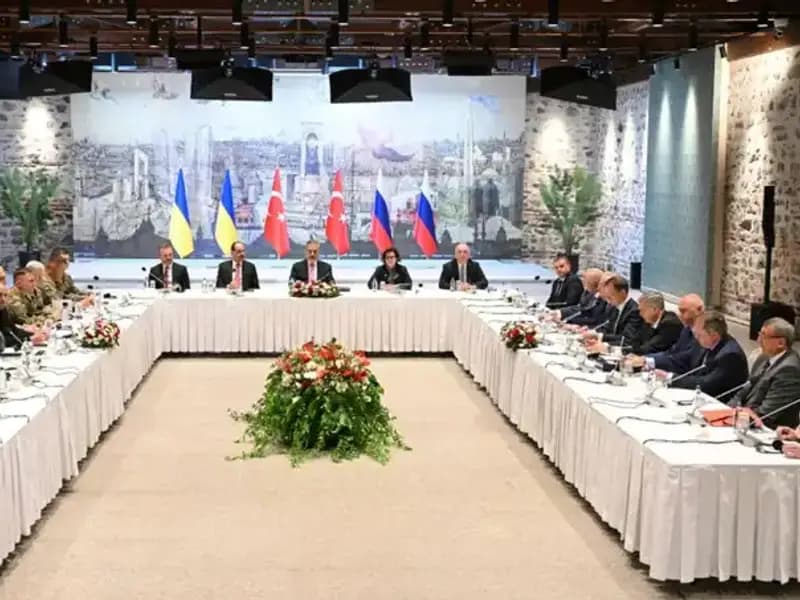 İstanbul'da Barış Zirvesi: Rus Heyeti Türkiye'de Kritik Görüşmelerde Bulundu