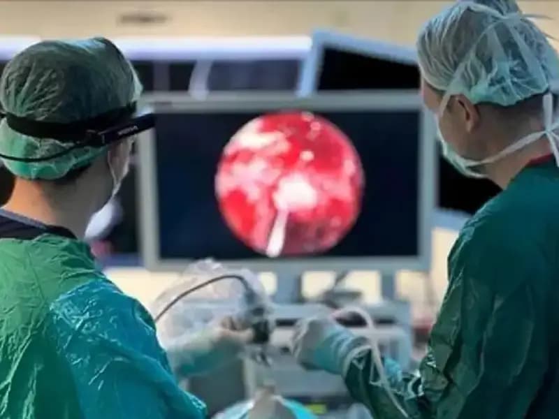 Ameliyat İçin Lazer Parası İsteyen Cerrah Tutuklandı: Skandalın Perde Arkası