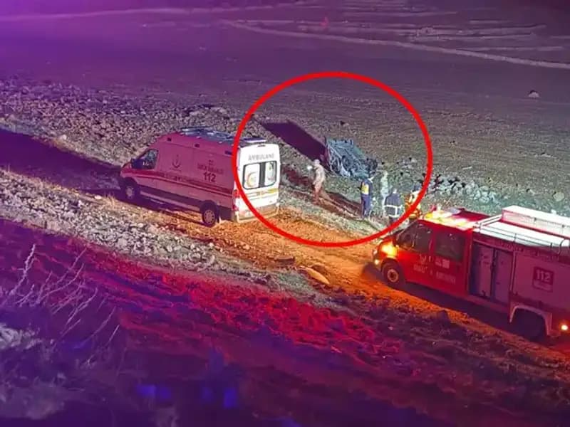 Otomobilin Şarampole Devrilmesi: Feci Kaza İki Can Aldı