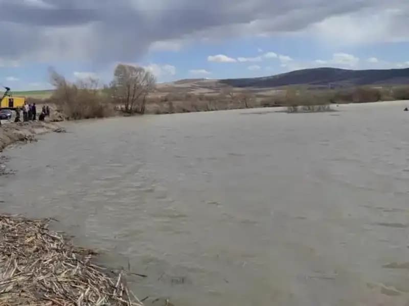 17 Yaşındaki Mehmet'in Kayıp Gizemi: Kızılırmak Nehrinde Neler Oldu?