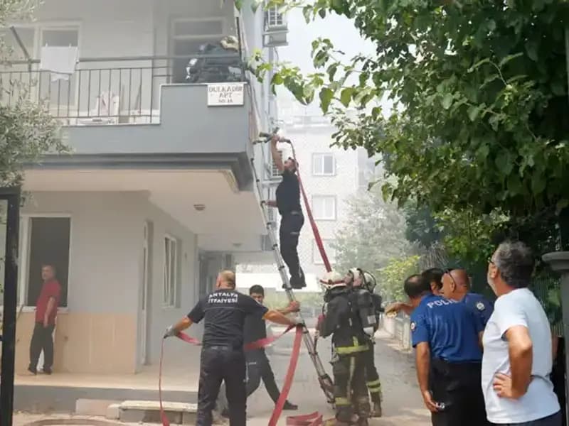 Tartışma Sonucu Korkunç Olay: Daireler Ateşe Verildi!