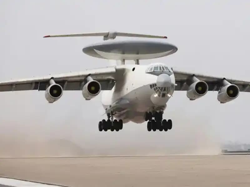 Kuzey Kore Yeni Uçaklarını Tanıttı: Gövde Gösterisi Mi Yoksa Askeri Tehdit Mi?