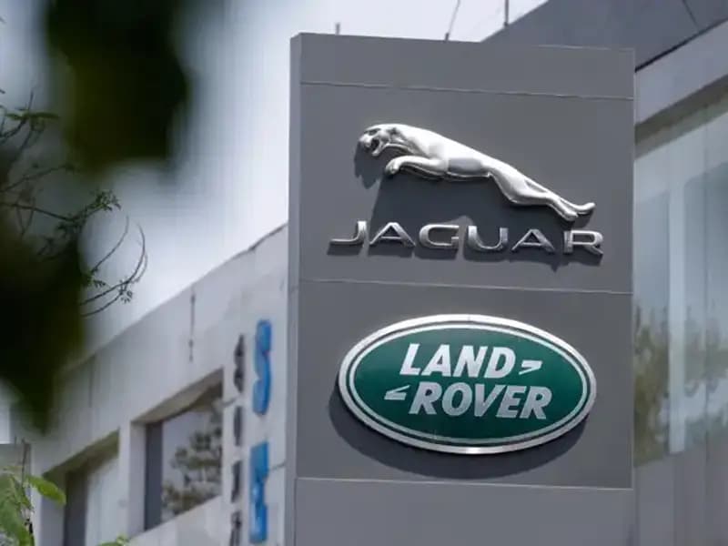 Trump Kaosu: Otomotiv Devi ABD’ye Araç İhracatını Neden Askıya Aldı?