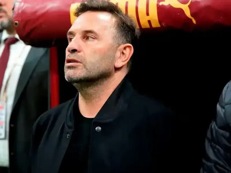 Galatasaray'da Okan Buruk'tan Sürpriz Değişiklik: Takım Yeniden Şekilleniyor