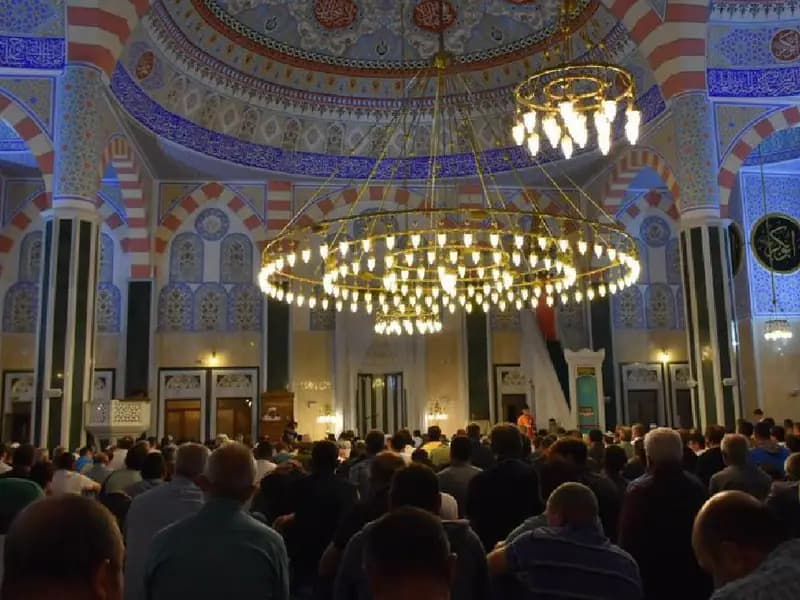 Regaib Kandili Coşkusu Bugün Yaşanacak