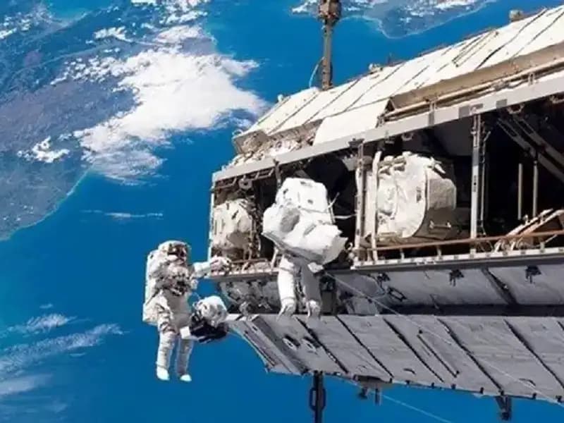 NASA ve Rusya Uzay İstasyonu İçin Tarihi İş Birliği Anlaşması Yaptı