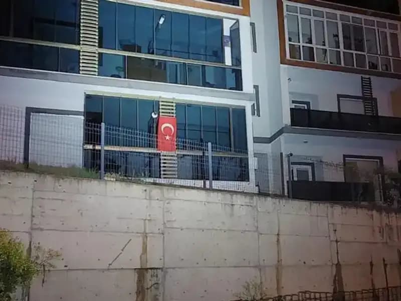 Sakarya'da 4 Katlı Apartman Neden Tahliye Edildi? Olayın Arkasında Ne Var?