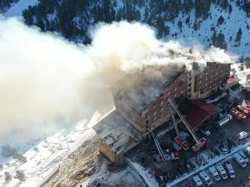 Bolu İl Özel İdaresi Genel Sekreteri ve Genel Sekreter Yardımcısı gözaltında