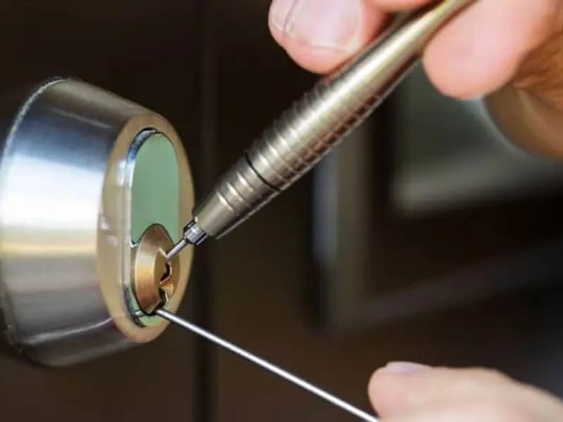 Kurtköy'de Güvenliğin Anahtarı: Profesyonel Çilingir Hizmetleri