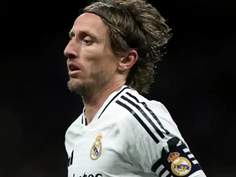 Yıldız Futbolcu Modric, Kulüp Satın Aldı: Futbol Dünyasında Şok Gelişme!