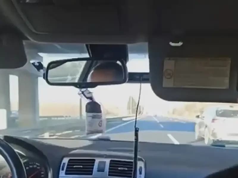 Sakarya'da Düzensiz Göçmen Operasyonu: 6 Yakalandı, Sürücü Tutuklandı