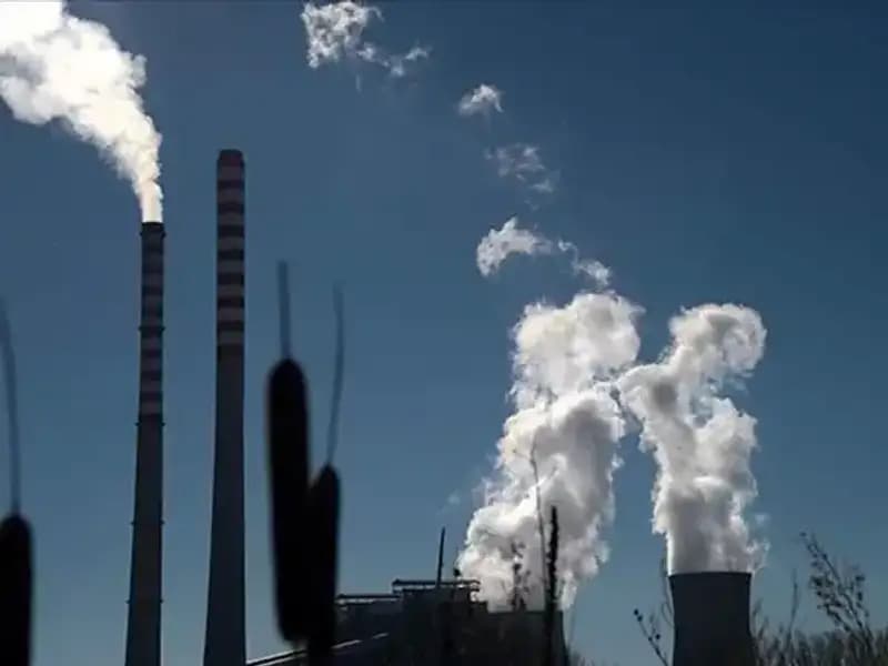 Çin'in Üretim Sektöründe Kötü Sinyaller: Ekonomik Kriz Mi Geliyor?