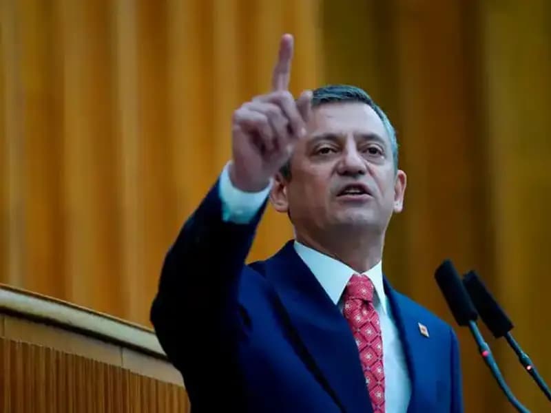 İstanbul'da Şok Gelişme: Ekrem İmamoğlu Gözaltına Alındı, CHP Olağanüstü Toplanıyor