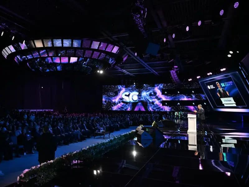 İstanbul'da Uluslararası Stratejik İletişim Zirvesi Başladı