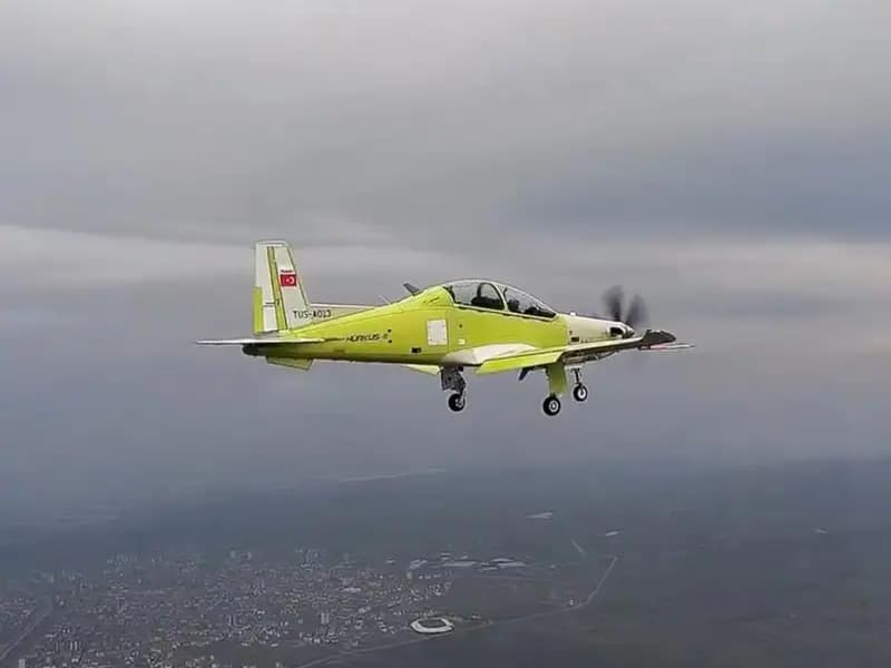HÜRKUŞ 2 Uçağı İlk Uçuşunu Yaptı