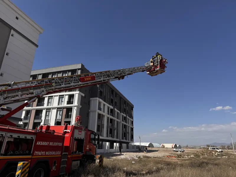 Aksaray'da Prizde Unutulan Şarj Aleti Yangın Çıkardı