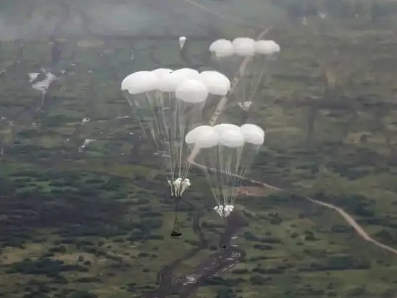 Rusya ve Belarus'un Güç Gösterisi: Üç Komşuda Kırmızı Alarm Durumu