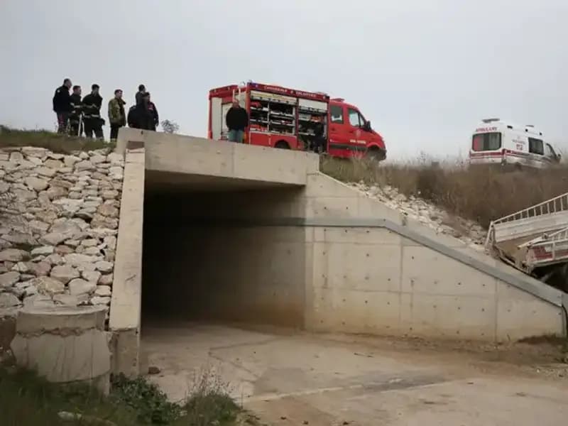 Kamyonetin Alt Geçide Düşmesi Sonucu Bir Kişi Hayatını Kaybetti