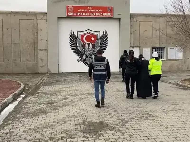 43 Yıl Hapsi Olan Yabancı Şüpheli İstanbul'da Yakalandı!