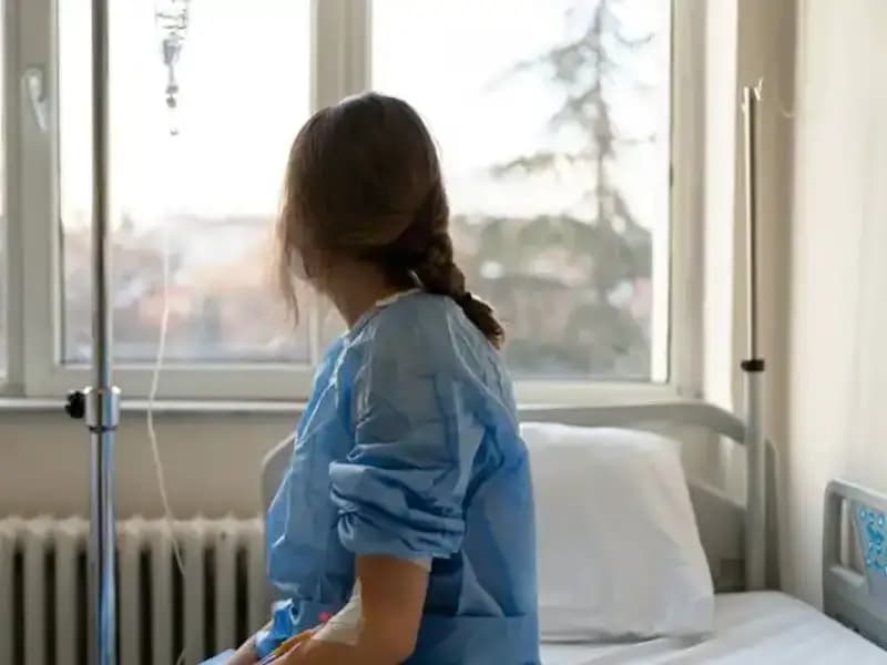 27 Yaşındaki Kadının Hastalığına Dikkat: Meme Kanseri Gerçekten "Ciddi Değil" Mi?