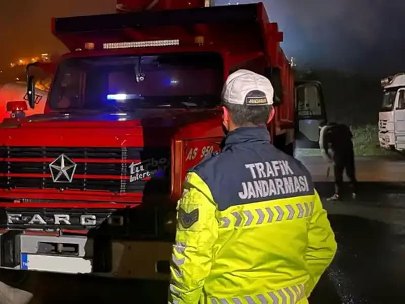 Kamyon Chakar Lambası İçin 138 Bin Lira Ceza, Trafik Cezaları Yükseliyor!