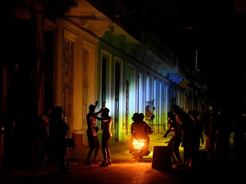 Küba'da 6 Büyüklüğünde Deprem Elektrik Şebekesini Çökertti