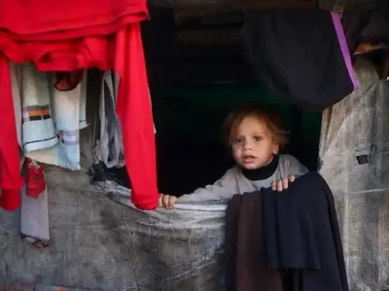 Tel Aviv'de Çarpıcı Protesto: Gazzeli Çocukların Yüzleri Duvarlarda Canlandı