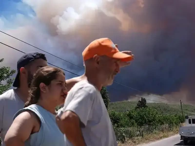 İzmir’deki Yangınlar: Beş Köy ve İki Mahalle Boşaltıldı!