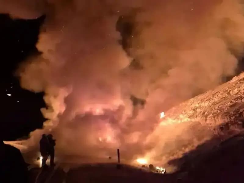 İplik Yüklü TIR Alev Alev Yandı: Ulaşımda Büyük Aksamalar Yaşandı