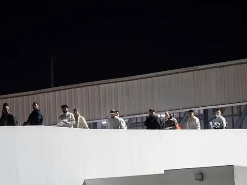 Düzensiz Göçmenler Türkiye'nin İki İlinde Yakalandı: Güvenlik Önlemleri Artıyor