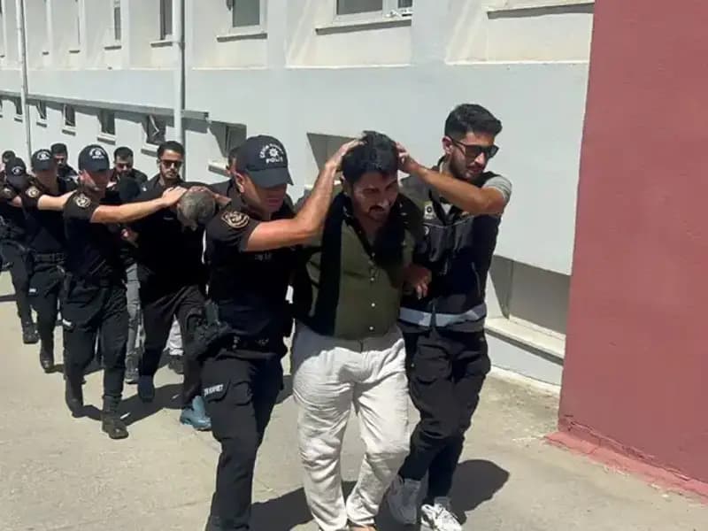 Adana'da 825 Kilogram Eroin Operasyonu: Uyuşturucu Çetesi Çökertildi