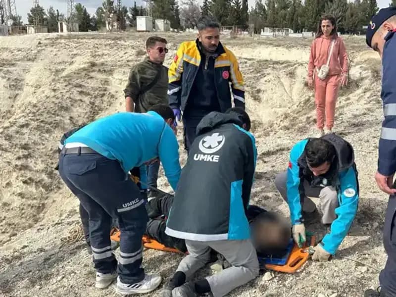 Adıyaman'da Paraşüt Kazası: Genç Sporcunun Hayatı Kayıp mı Oluyor?