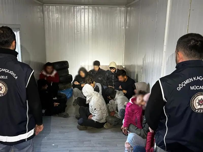 Devam Eden Mücadele: 1626 Düzensiz Göçmen Yakalandı