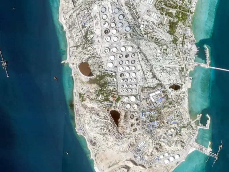 İran, Hark Adası'na Mayın Dökerek ABD'ye Karşı Önlem Alıyor