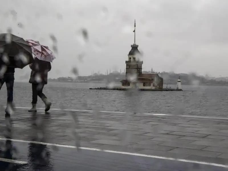 İstanbul'a Yağmur Geliyor: Meteoroloji'den Hava Durumu Açıklaması