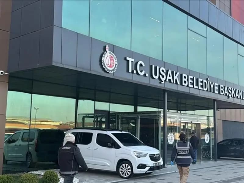 Uşak Belediyesi'ne Rüşvet Soruşturmasında 25 Gözaltı