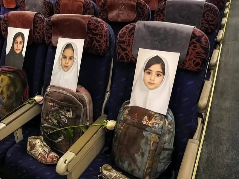 İran Heyeti, Pakistan Uçuşunda Ölen Çocukları Andı