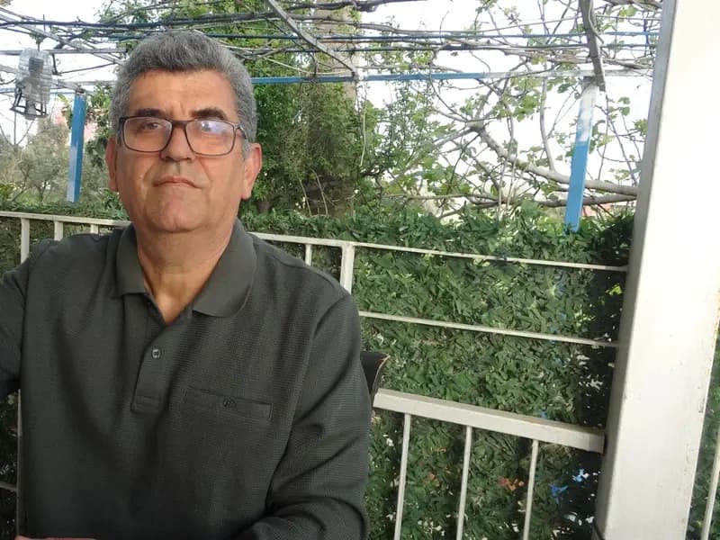 Hataylı Saat Ustası Ali Yardımcı, 12 Yıldır Evinde Saat Tamir Ediyor