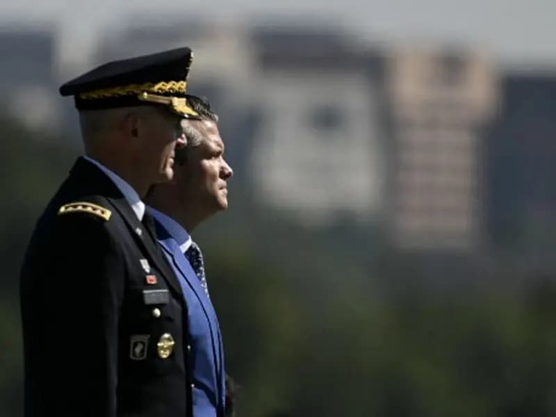 ABD Kara Kuvvetleri Komutanı Randy George Zorunlu Emekli Oldu