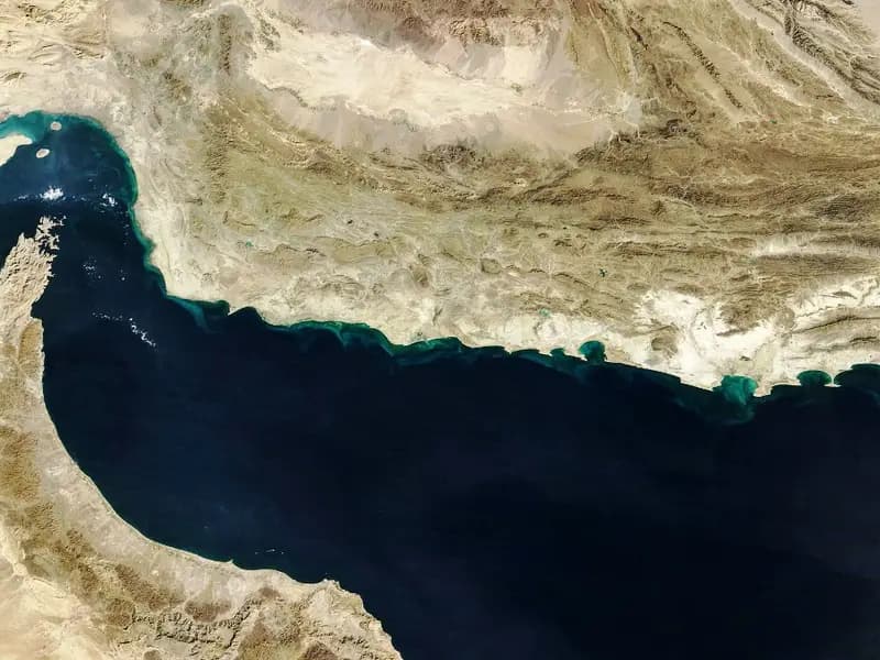 İran Hürmüz Boğazı'nı Yeniden Kapatma Kararını Açıkladı