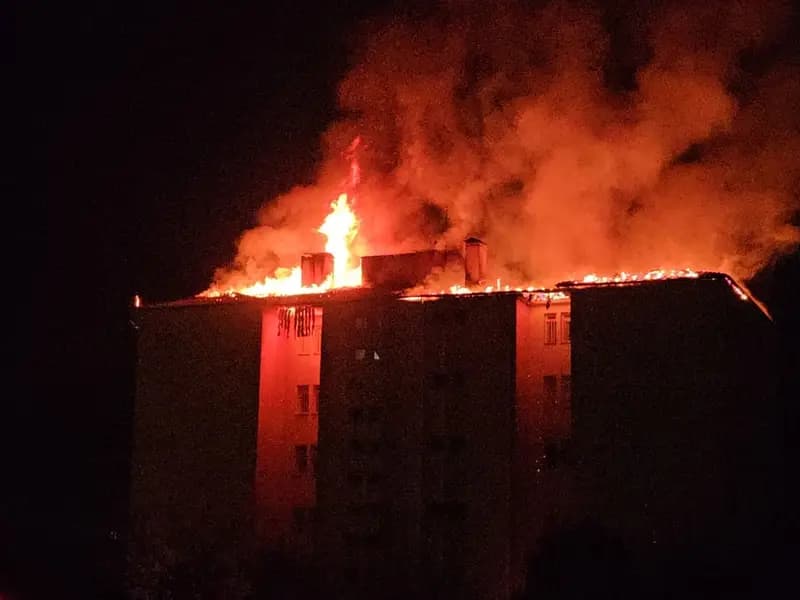 Aydın'da Lise Yurdunda Çıkan Yangında 46 Öğrenci Tahliye Edildi