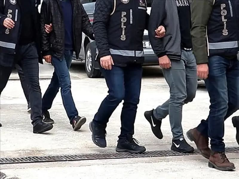 İstanbul'da Çağrı Merkezi Dolandırıcılarına Operasyon: 73 Gözaltı