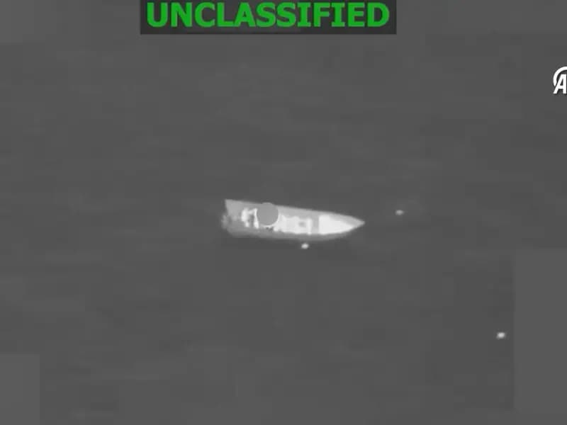 ABD Ordusu Doğu Pasifik'te Uyuşturucu Teknesini Vurdu