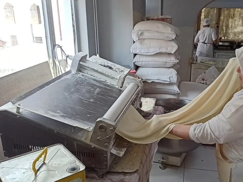 Zonguldak Devrek'in Tescilli Beyaz Baklavası Bayramda Sofralarda